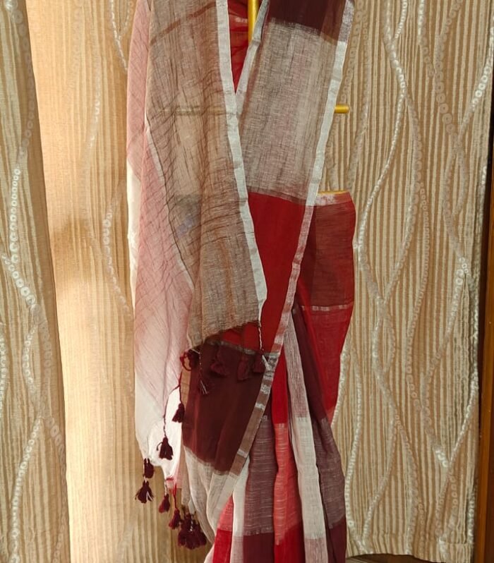 Classy Maroon and brown checks lenin cotton saree