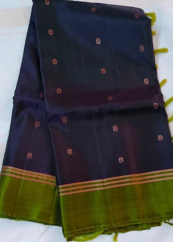 Navy blue Pattu